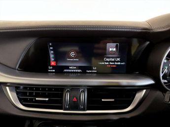 Alfa Romeo Stelvio 2.0T Ti SUV 5dr Petrol Auto Q4 AWD Euro 6 (s/s) (280 ps)