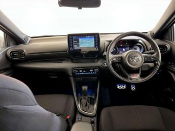 Toyota Yaris 1.5 VVT-h GR SPORT Hatchback 5dr Petrol Hybrid E-CVT Euro 6 (s/s