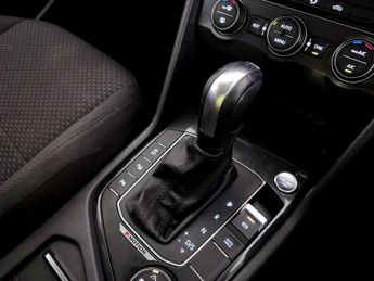 Volkswagen Tiguan Allspace 2.0 TDI Match SUV 5dr Diesel DSG 4Motion Euro 6 (s/s) (150 ps)