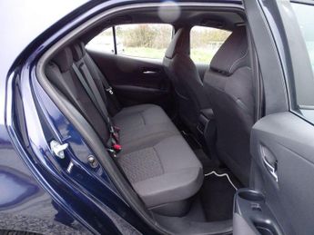 Toyota Corolla 1.8 VVT-h Icon CVT Euro 6 (s/s) 5dr