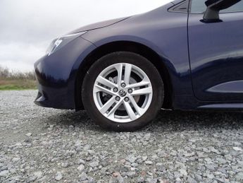 Toyota Corolla 1.8 VVT-h Icon CVT Euro 6 (s/s) 5dr