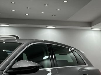 Audi e-tron 50 Technik Auto quattro 5dr 71.2kWh