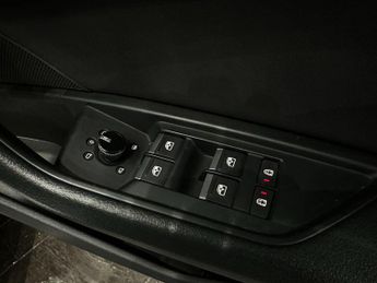 Audi e-tron 50 Technik Auto quattro 5dr 71.2kWh