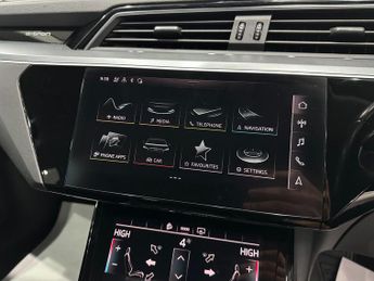 Audi e-tron 50 Technik Auto quattro 5dr 71.2kWh