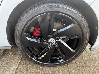 Volkswagen Golf 2.0 TSI GTI Hatchback 5dr Petrol DSG Euro 6 (s/s) (230 ps)