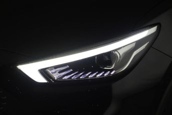 MG MG ZS 72.6kWh Trophy Connect Long Range Auto 5dr