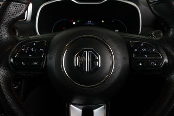 MG MG ZS 72.6kWh Trophy Connect Long Range Auto 5dr