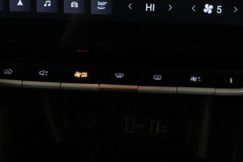 MG MG ZS 72.6kWh Trophy Connect Long Range Auto 5dr