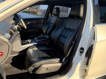 Mercedes-Benz E Class 5.5 E63 V8 BiTurbo AMG S SpdS MCT Euro 6 (s/s) 4dr