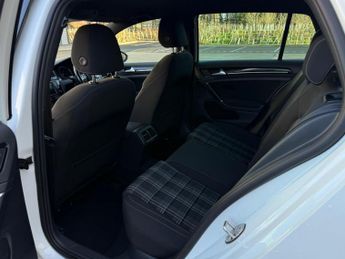 Volkswagen Golf 2.0 TDI BlueMotion Tech GTD DSG Euro 6 (s/s) 5dr