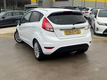 Ford Fiesta 1.6 Titanium Powershift Euro 5 5dr