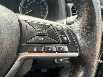Nissan Leaf 40kWh N-Connecta Auto 5dr