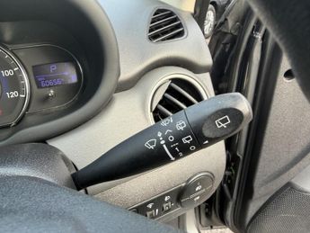 Hyundai i10 1.2 Active Hatchback 5dr Petrol Auto Euro 5 (85 bhp)