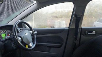 Ford Focus 1.6 Zetec Climate 5dr