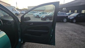Ford Focus 1.6 Zetec Climate 5dr