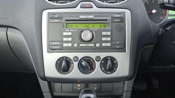 Ford Focus 1.6 Zetec Climate 5dr