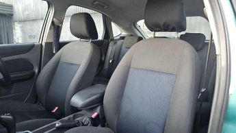 Ford Focus 1.6 Zetec Climate 5dr