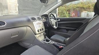 Ford Focus 1.6 Zetec 3dr