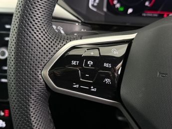 Volkswagen Arteon 2.0 TSI R-Line Fastback DSG Euro 6 (s/s) 5dr