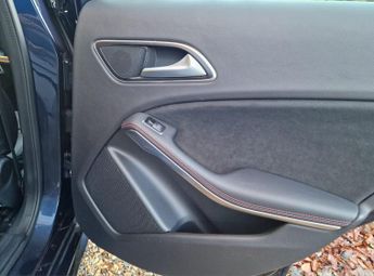 Mercedes-Benz A Class 2.1 A200d AMG Line 7G-DCT Euro 6 (s/s) 5dr