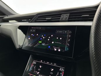 Audi e-tron 55 Black Edition Auto quattro 5dr 95kWh (11kW Charger)