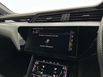 Audi e-tron 55 Black Edition Auto quattro 5dr 95kWh (11kW Charger)