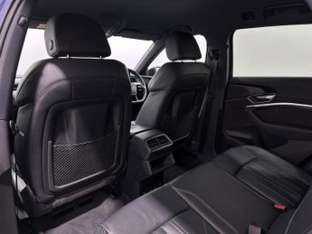 Audi e-tron 55 Black Edition Auto quattro 5dr 95kWh (11kW Charger)