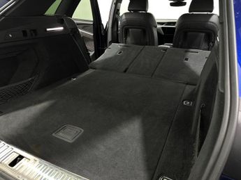 Audi e-tron 55 Black Edition Auto quattro 5dr 95kWh (11kW Charger)