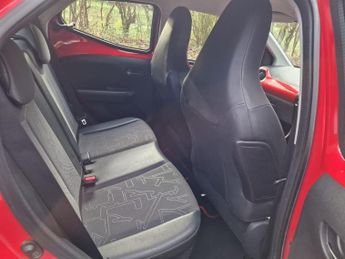 Toyota AYGO 1.0 VVT-i x-pression x-shift Euro 5 5dr Euro 5