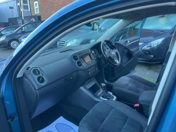 Volkswagen Tiguan 2.0 TDI BlueMotion Tech Match DSG 4WD Euro 5 (s/s) 5dr