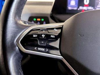 Volkswagen ID.3 Pro Performance 58kWh Family Hatchback 5dr Electric Auto (204 ps