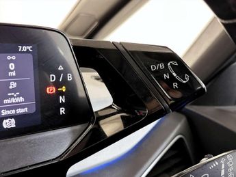 Volkswagen ID.3 Pro Performance 58kWh Family Hatchback 5dr Electric Auto (204 ps