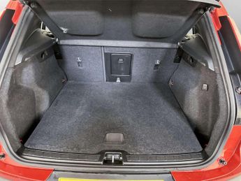 Volvo XC40 1.5h T4 Recharge 10.7kWh Core SUV 5dr Petrol Plug-in Hybrid Auto