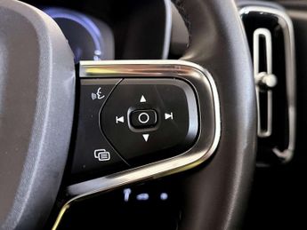 Volvo XC40 1.5h T4 Recharge 10.7kWh Core SUV 5dr Petrol Plug-in Hybrid Auto