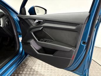 Audi A3 1.0 TFSI 30 Technik Sportback S Tronic Euro 6 (s/s) 5dr