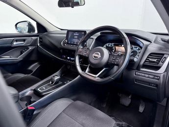 Nissan Qashqai 1.3 DIG-T MHEV Acenta Premium SUV 5dr Petrol Hybrid XTRON Euro 6