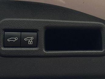 Toyota bZ4X 71.4kWh Premiere Edition SUV 5dr Electric Auto AWD (7kW OBC) (21