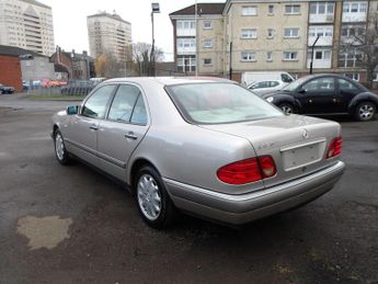 Mercedes-Benz E Class 3.2 E320 Elegance 4dr