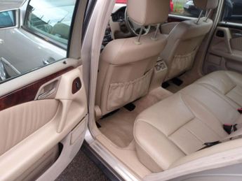 Mercedes-Benz E Class 3.2 E320 Elegance 4dr