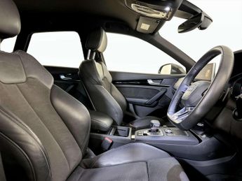 Audi Q5 2.0 TDI 40 Black Edition SUV 5dr Diesel S Tronic quattro Euro 6 