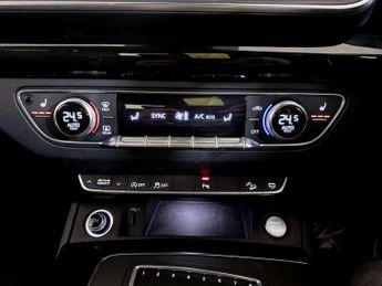 Audi Q5 2.0 TDI 40 Black Edition SUV 5dr Diesel S Tronic quattro Euro 6 