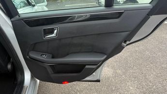 Mercedes-Benz E Class 2.1 E250 CDI BlueEfficiency Avantgarde Tiptronic Euro 5 5dr