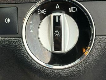 Mercedes-Benz E Class 2.1 E250 CDI BlueEfficiency Avantgarde Tiptronic Euro 5 5dr