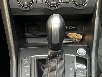 Volkswagen Tiguan 1.5 TSI EVO R-Line Tech DSG Euro 6 (s/s) 5dr