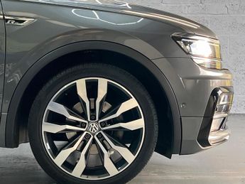 Volkswagen Tiguan 1.5 TSI EVO R-Line Tech DSG Euro 6 (s/s) 5dr