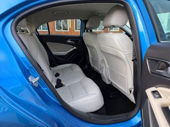 Mercedes-Benz A Class 1.6 A180 Sport 7G-DCT Euro 6 (s/s) 5dr