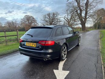 Audi A4 Avant 3.0 TDI V6 Black Edition S Tronic quattro Euro 5 (s/s) 5dr