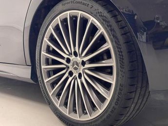 Mercedes-Benz A Class 1.3 A180h MHEV AMG Line (Premium Plus) 7G-DCT Euro 6 (s/s) 5dr