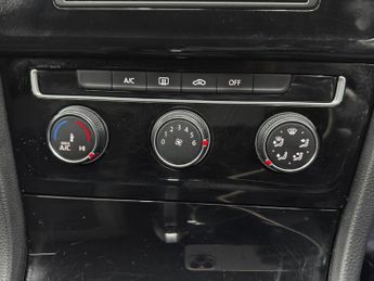 Volkswagen Golf 2.0 TDI BlueMotion Tech GT DSG Euro 5 (s/s) 5dr