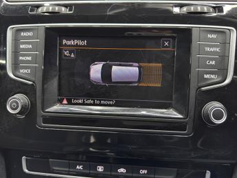 Volkswagen Golf 2.0 TDI BlueMotion Tech GT DSG Euro 5 (s/s) 5dr